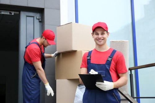 Secure short-term storage units in Bromley for flexible temporary use